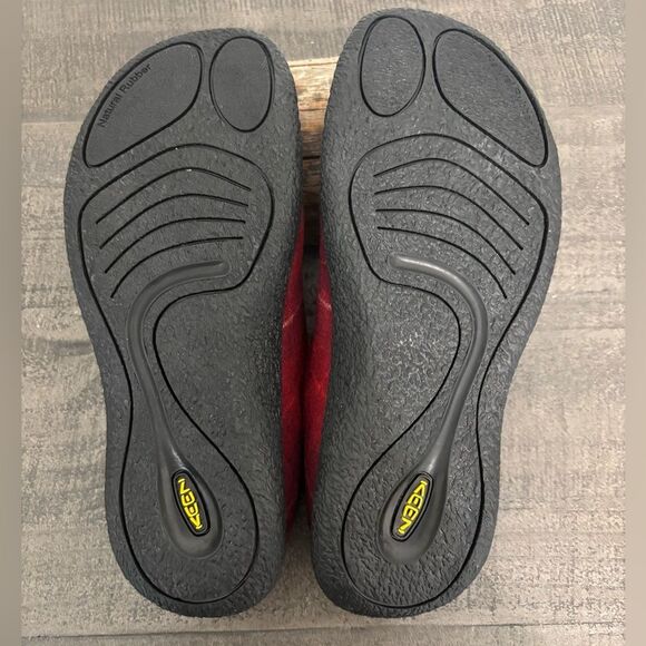 KEEN Women's Howser III Slide, Wm’s Sz 6, Red Plaid, NWOB - Picture 9 of 10